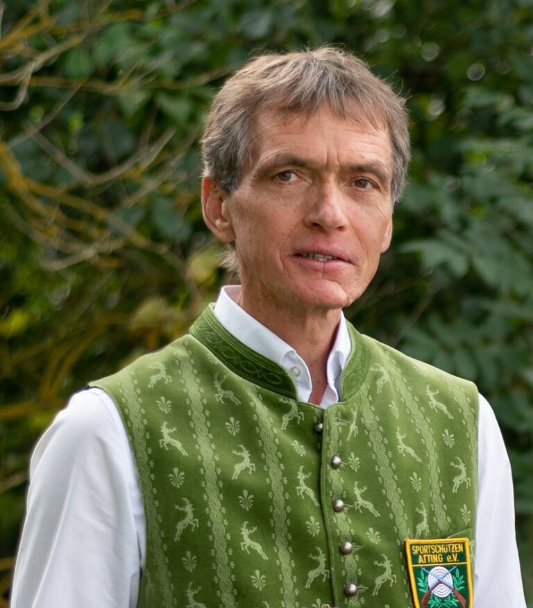 Sportschützen Atting, trauern um ihr langjähriges Mitglied Armin Huber.